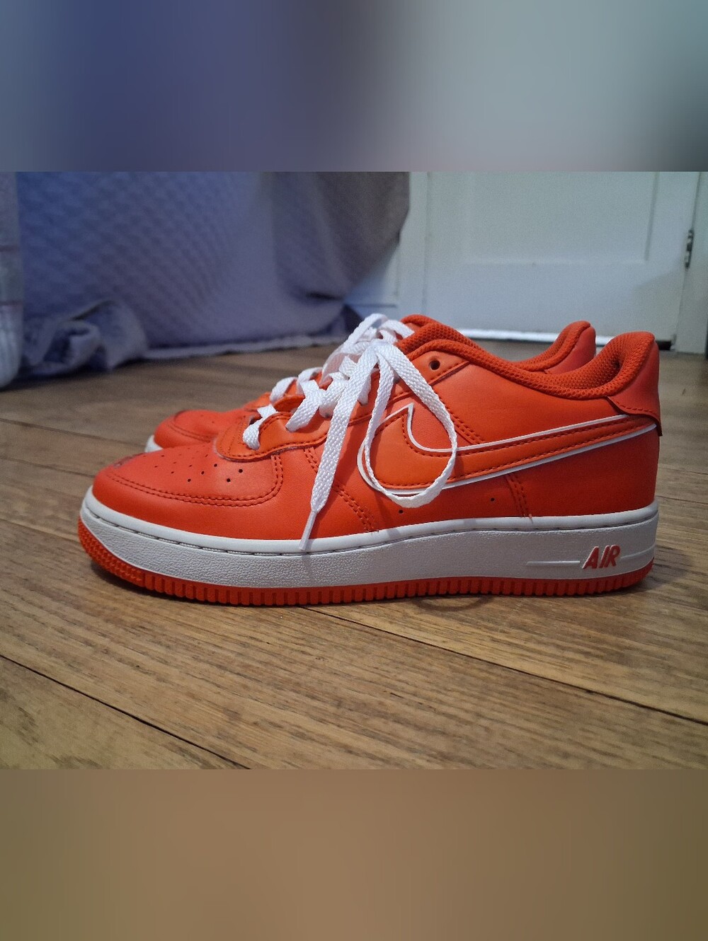 Nike Air Force 1 Low Picante Red – Size 5Y / Wmns 6.5 (Great Condition)